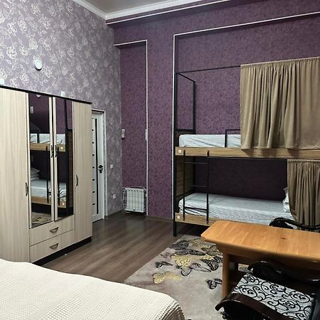 Sweet Home Hostel Bishkek Bagian luar foto