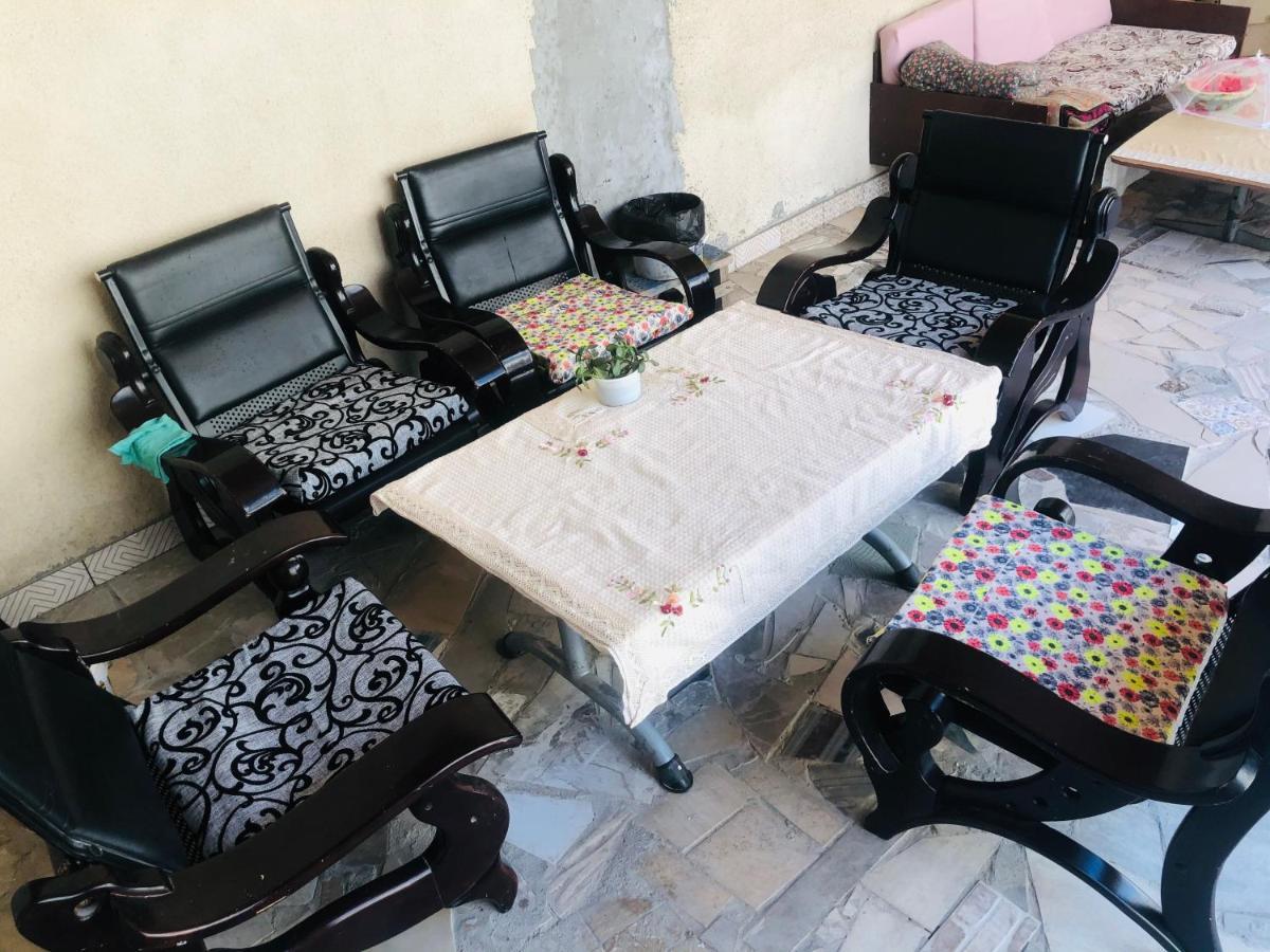 Sweet Home Hostel Bishkek Bagian luar foto