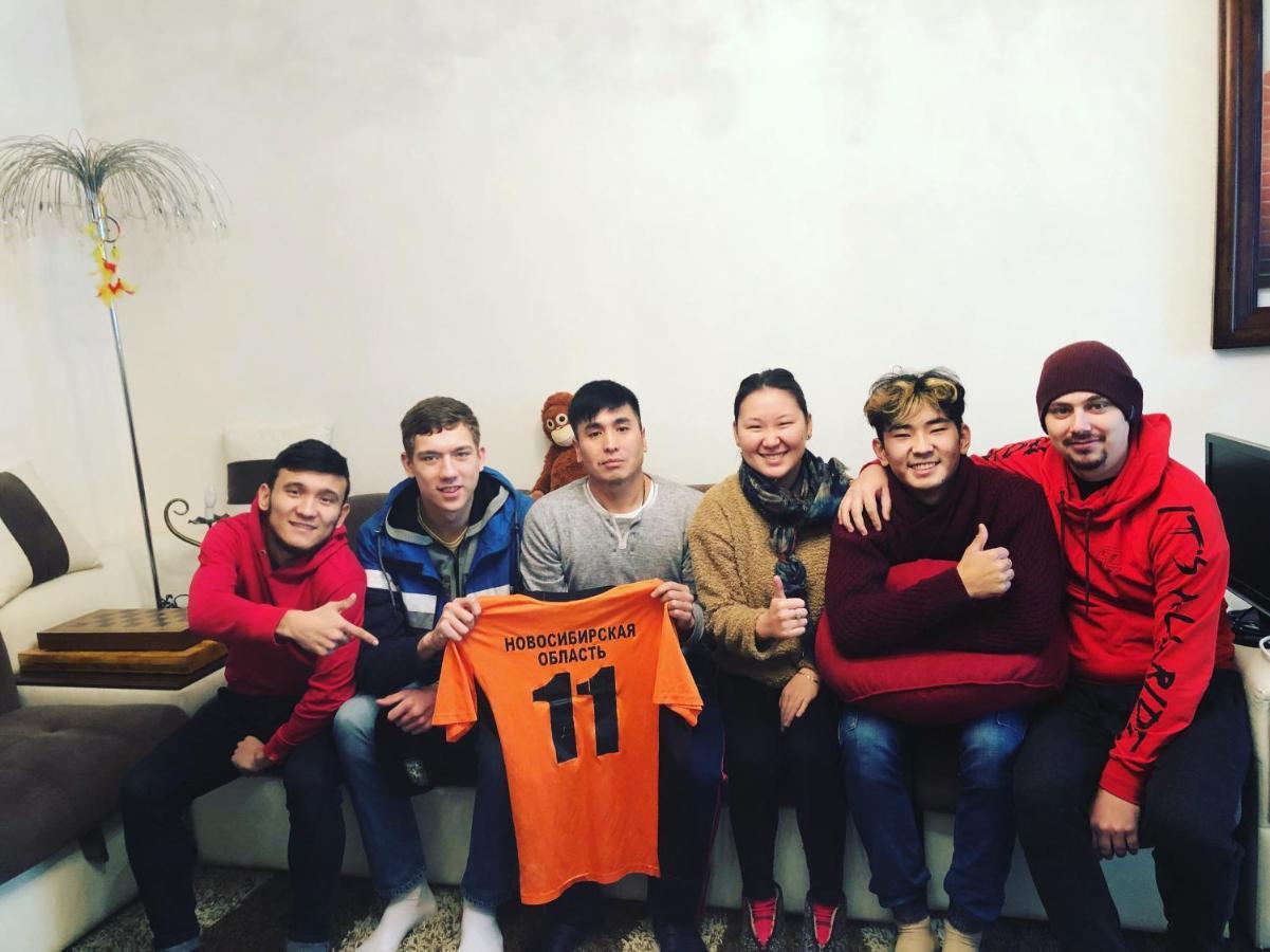 Sweet Home Hostel Bishkek Bagian luar foto