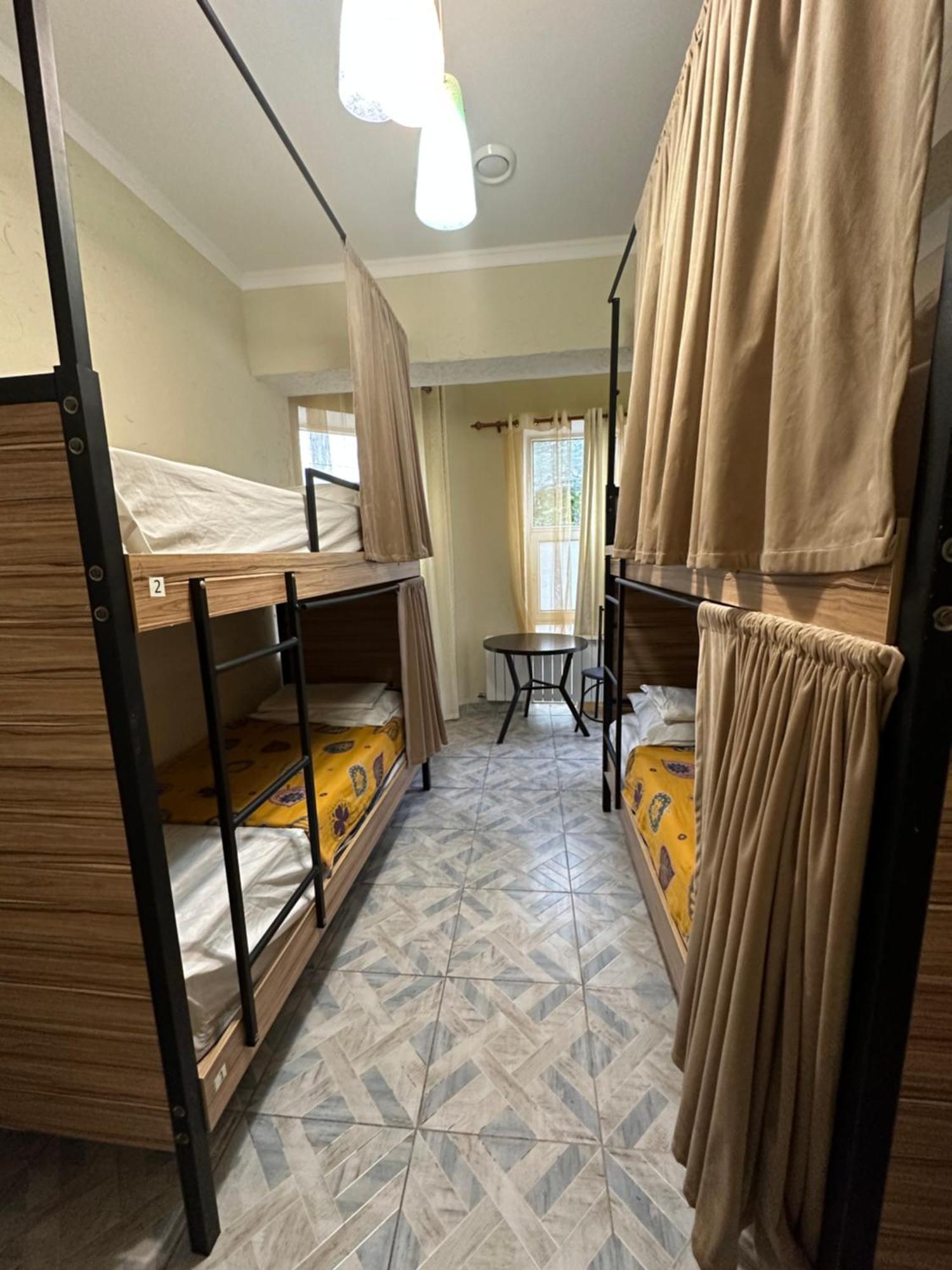 Sweet Home Hostel Bishkek Bagian luar foto