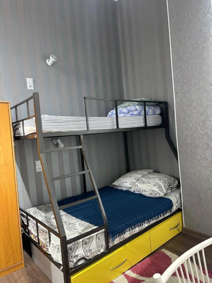 Sweet Home Hostel Bishkek Bagian luar foto